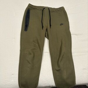 Nike Tech Mens Green Joggers